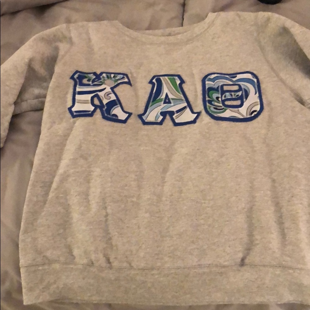 Grey KAθ pullover with Vera Bradley Print